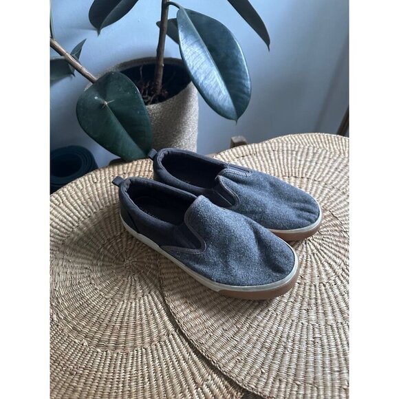 Old Navy women’s size 5 gray slip on shoes - Picture 1 of 8